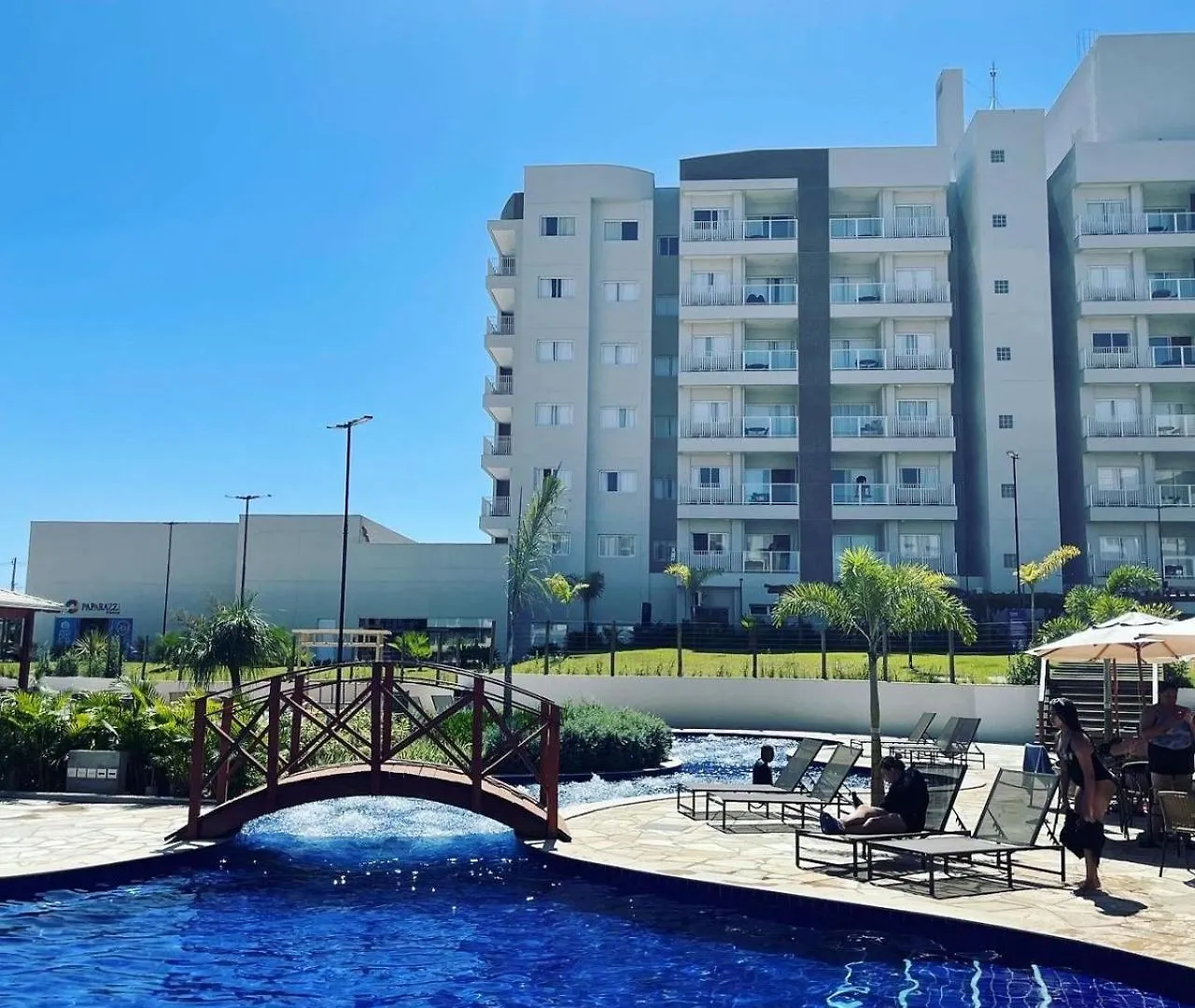 Lagoa Eco Towers Ao Lado Do Parque Caldas Novas 4*,