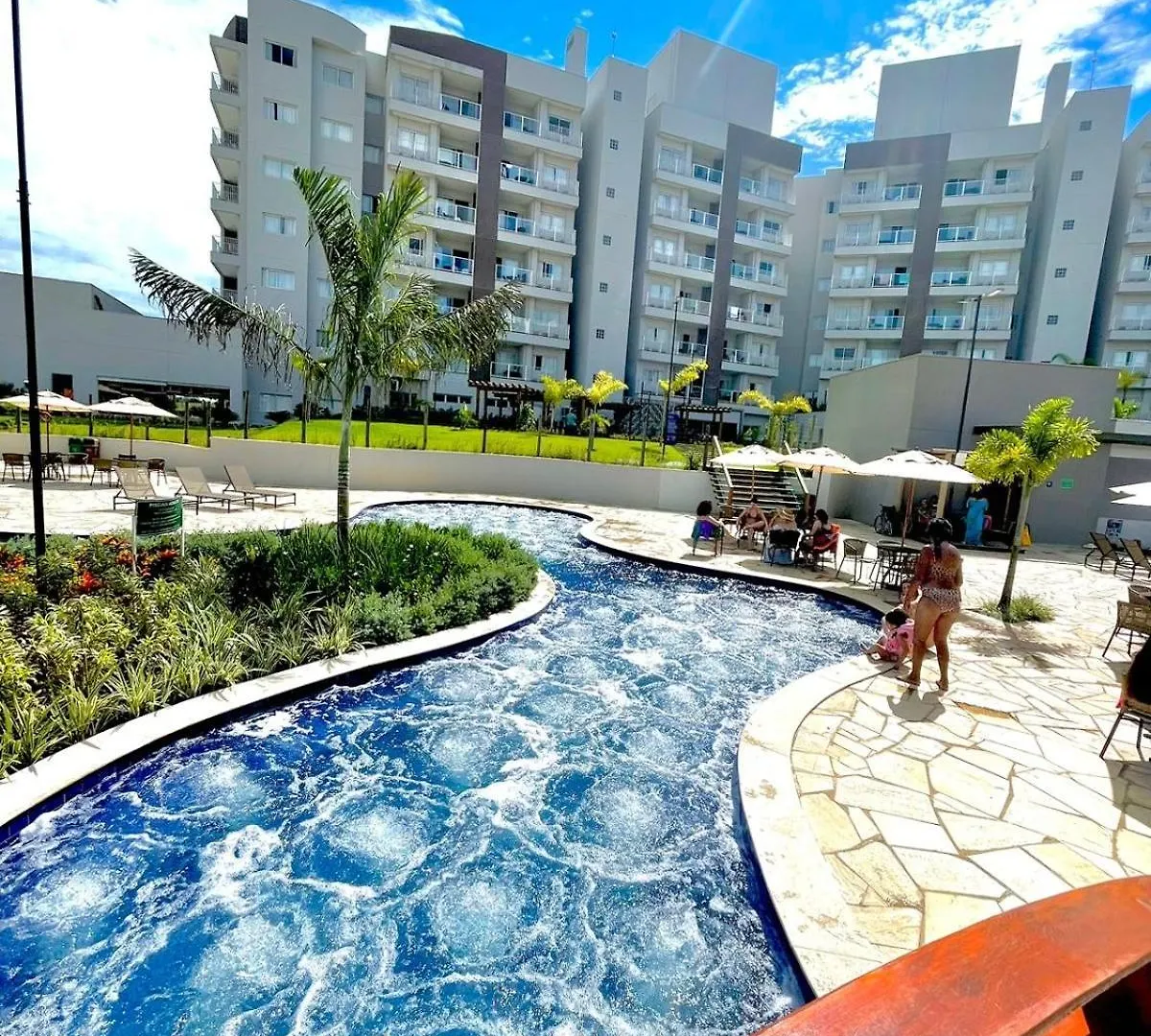 Lagoa Eco Towers Ao Lado Do Parque Caldas Novas 4*,